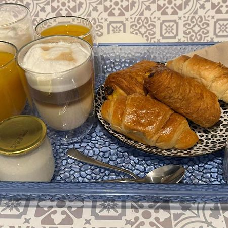 Near Castle Of Versailles Cozy Room With Breakfast And Parking Dış mekan fotoğraf
